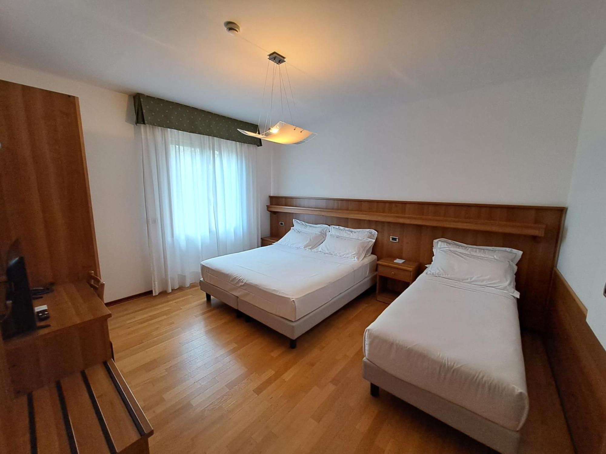 Hotel Alla Dolina Sistiana Exterior foto